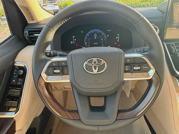 Toyota Land Cruiser GXRTWIN TURBO 3.5 L 2026 - GCC Specs - Brand New!