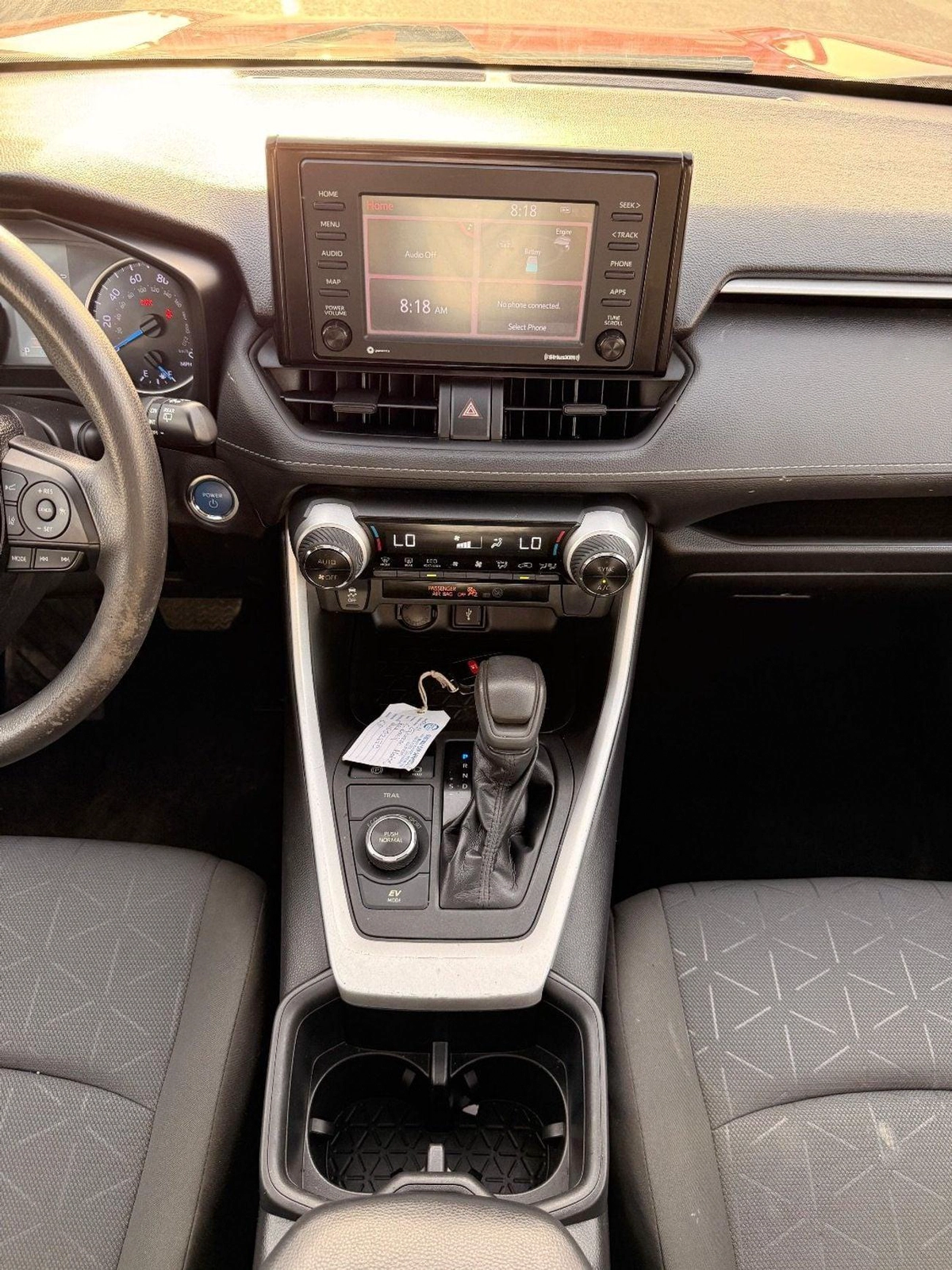 Toyota RAV4 XLE HEV Hybrid XLE 2.5L-6-6