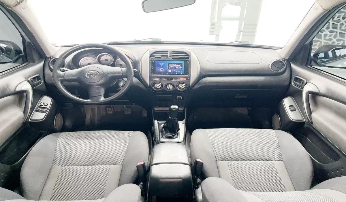 Toyota RAV4 PW CL Manual Transmission -Excellent Condition .Al- Futtaim motors-6-0