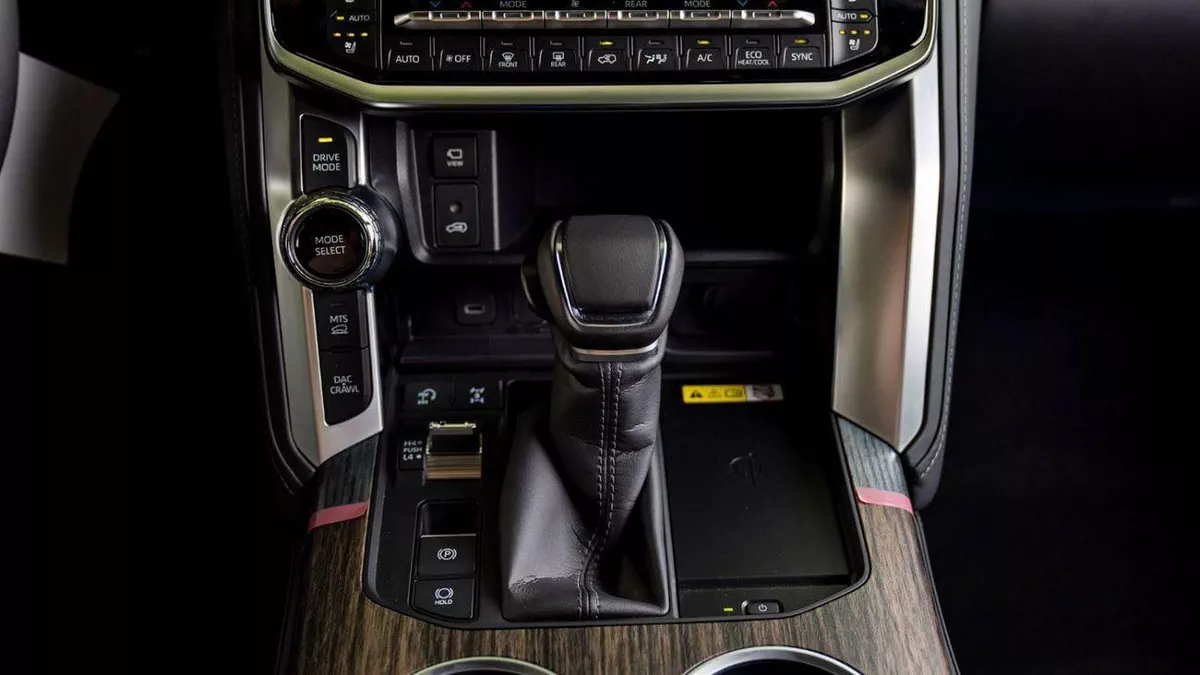 Toyota Land Cruiser VXR 3.5L-17-0