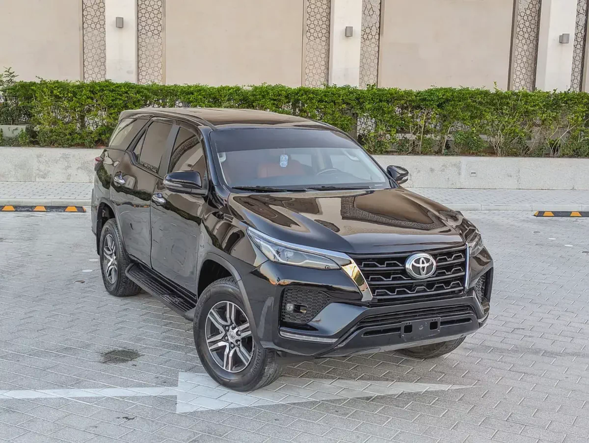 TOYOTA FORTUNER 2020 FACELIFTED 2025 GCC V4 2.7L IN EXCELLENT CONDITION-1-1