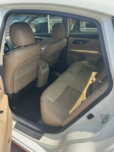 Nissan Altima 2017 SL | GCC Specs | Well Maintained-11