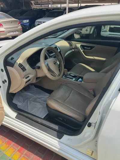 Nissan Altima 2017 SL | GCC Specs | Well Maintained-6