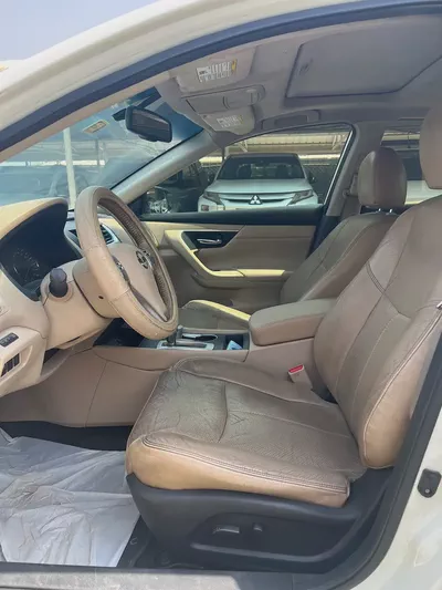 Nissan Altima 2017 SL | GCC Specs | Well Maintained-7