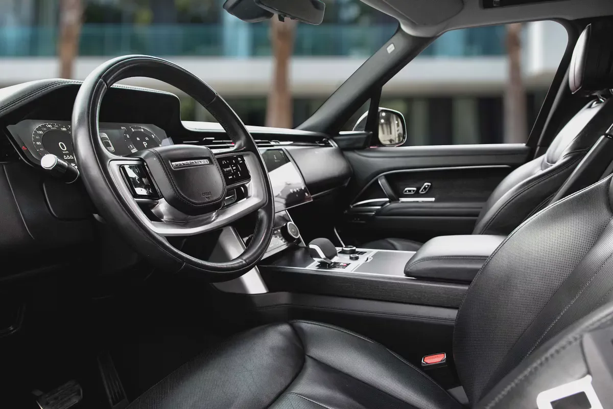 6,757 P.M |  Range Rover HSE | 0% Downpayment | 8 CYLINDER | ONE OWNER-8-8