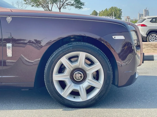 2014  Rolls Royce Ghost Dual Tone in GCC Specification