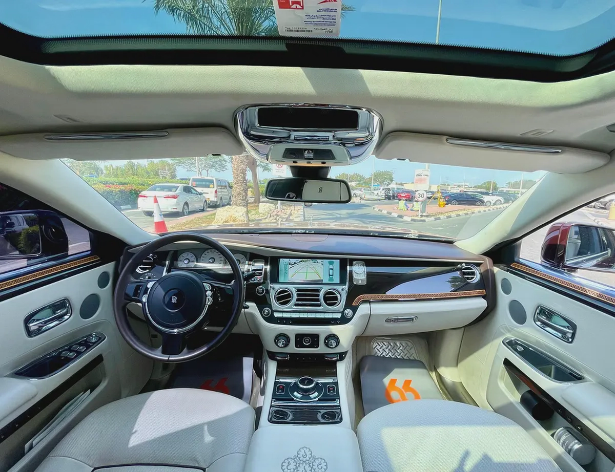2014  Rolls Royce Ghost Dual Tone in GCC Specification-12-12