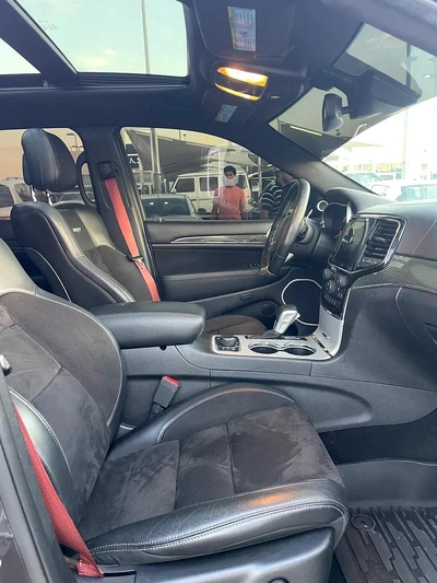 جيب شروكي SRT2019 Jeep Cherokee Sport - American Specs - Excellent Condition-4
