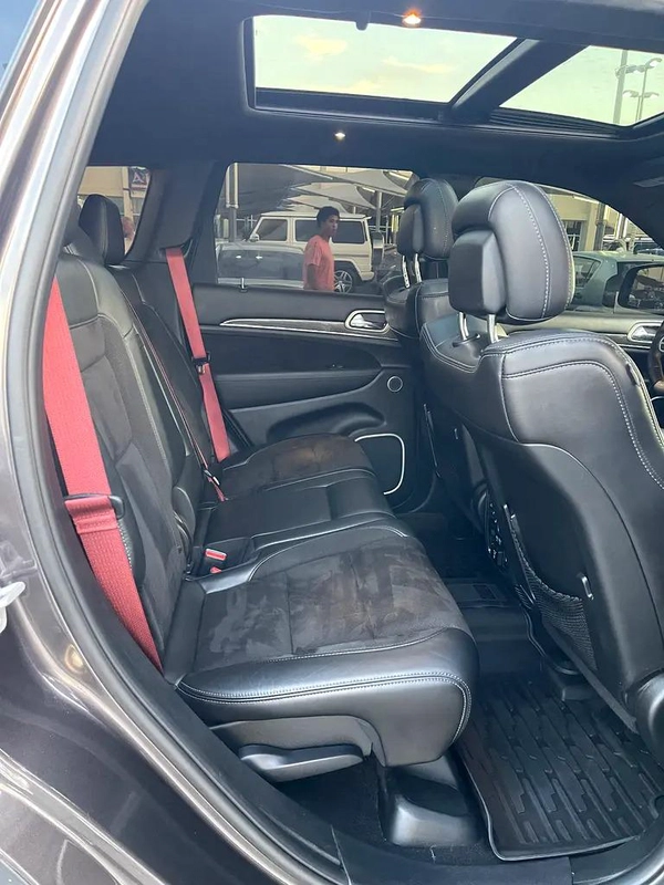 جيب شروكي SRT2019 Jeep Cherokee Sport - American Specs - Excellent Condition