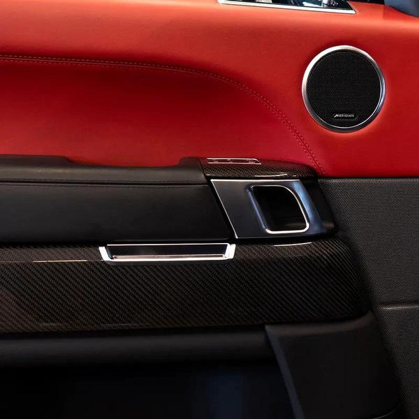 AED 4,407 pm • 0% Downpayment • Range Rover Sport SVR Carbon Edition • 1 Year Warranty