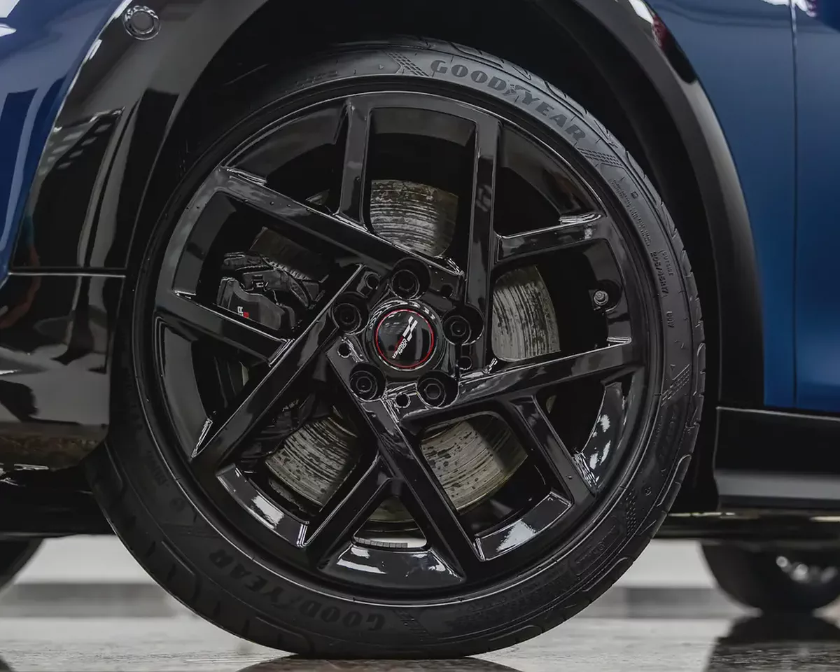 MINI COOPER S JCW KIT - 2025 - 7,000 km - GCC - AGMC WARRANTY AND SERVICE CONTRACT-19-19