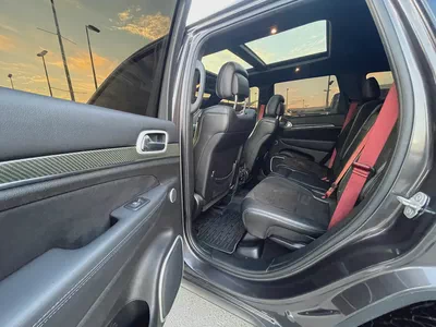 جيب شروكي SRT2019 Jeep Cherokee Sport - American Specs - Excellent Condition-12