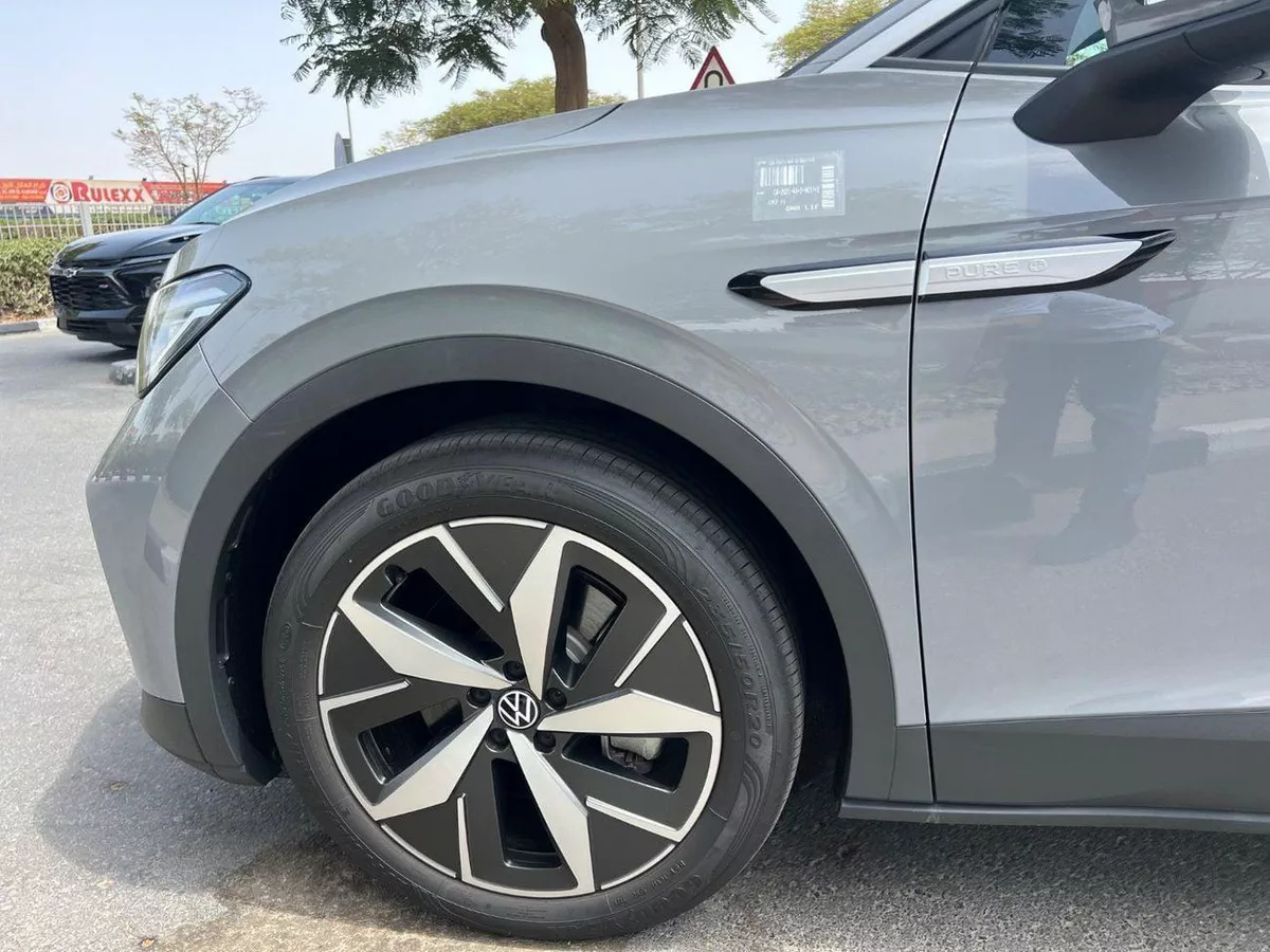 Volkswagen ID.4 CROZZ PURE PLUS-6-0
