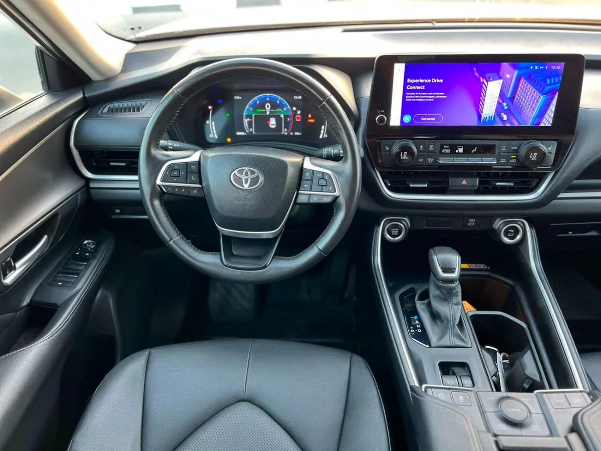 Toyota Grand Highlander  2024 Toyota Grand Highlander 2.4L V4 Turbo - AWD 4x4 Full Option With Dual Radar - Trunk Auto - Low-14-0
