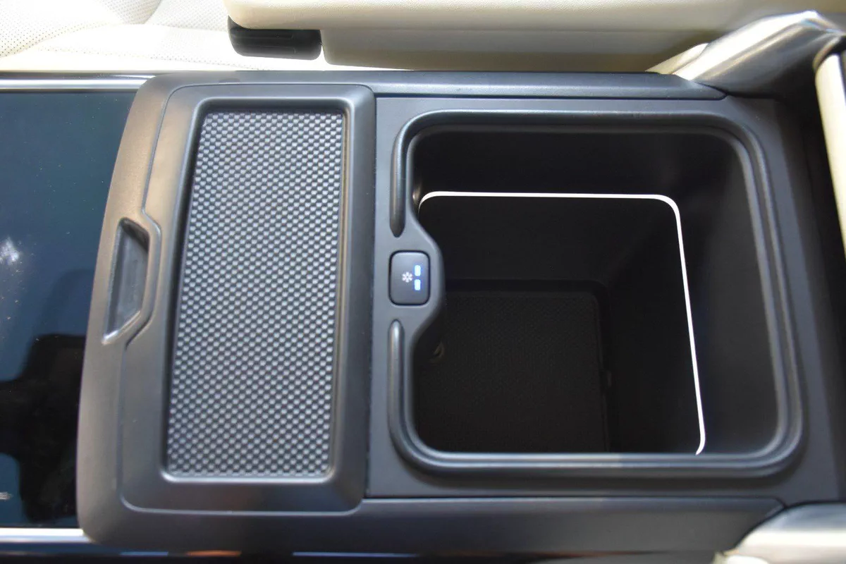 LAND ROVER RANGE ROVER SE 2023 | BLACK-1-1