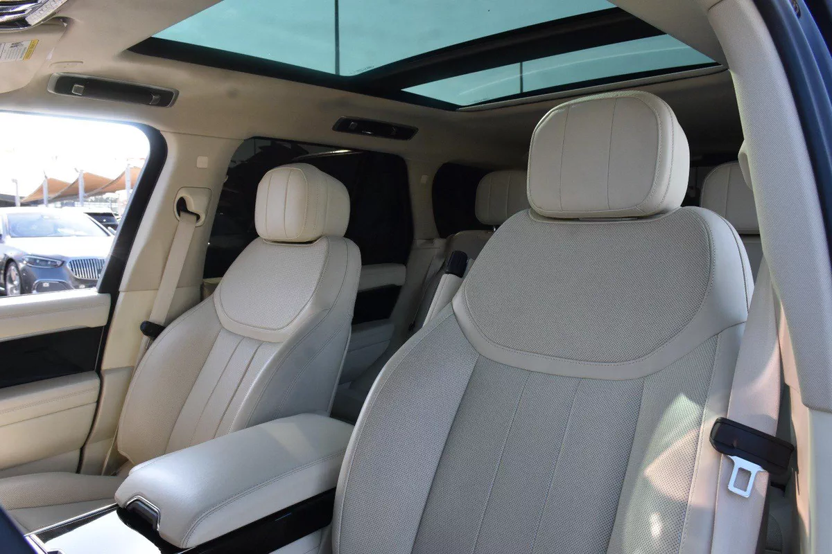LAND ROVER RANGE ROVER SE 2023 | BLACK-12-12