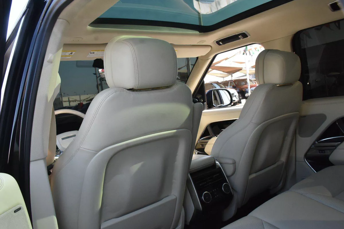LAND ROVER RANGE ROVER SE 2023 | BLACK-3-3