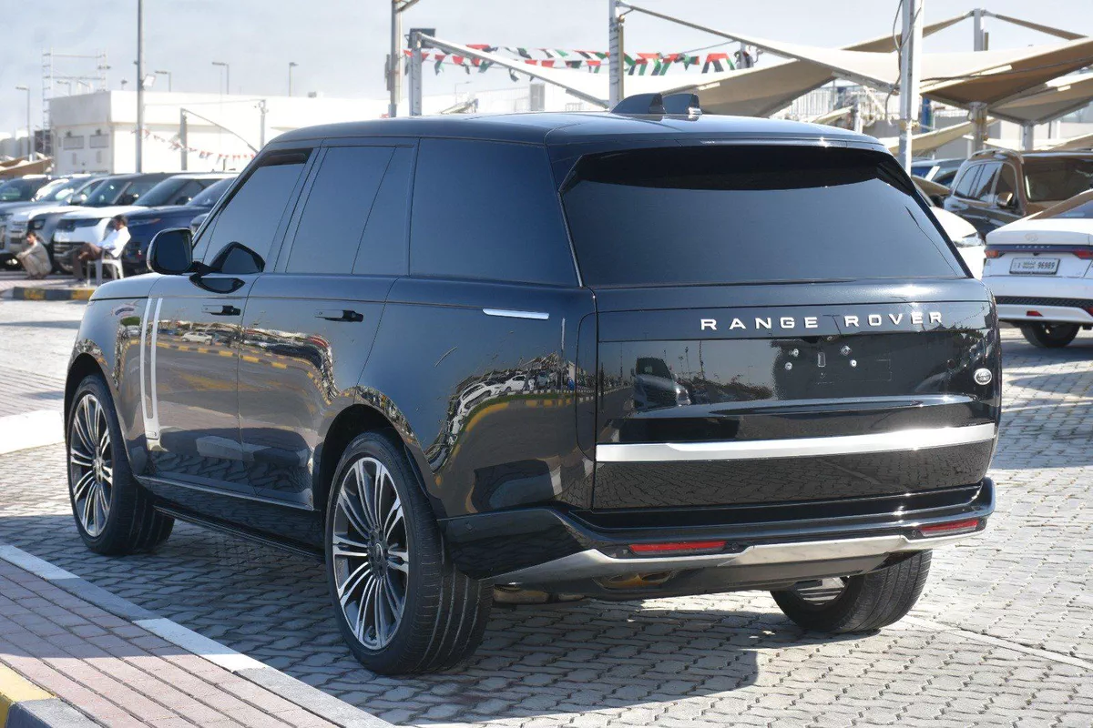 LAND ROVER RANGE ROVER SE 2023 | BLACK-10-10