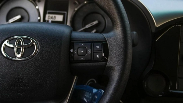 Toyota Hilux HILUX GLX 2.7L AT PETROL 2024