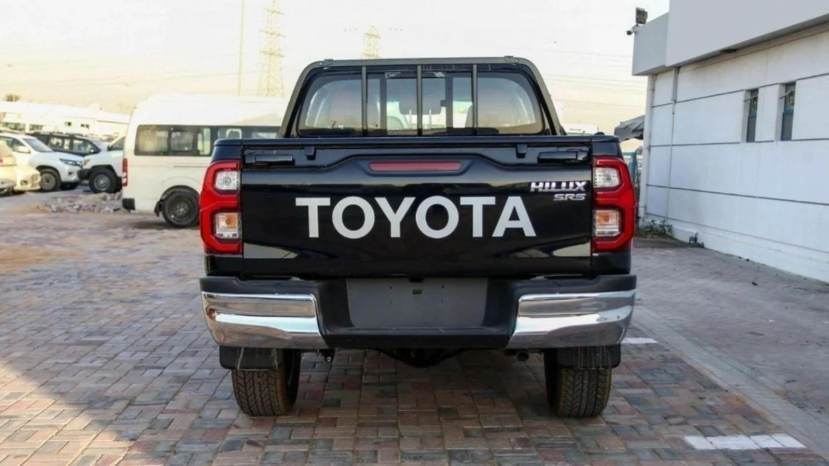 Toyota Hilux HILUX GLX 2.7L AT PETROL 2024-18-18