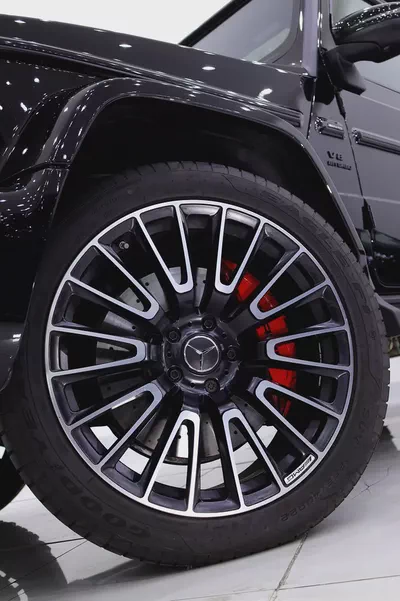 G63 MANUFAKTUR EDITION + DOUBLE NIGHT PACKAGE + CARBON INTERIOR+ 5 YEARS GARGASH WARRANTY + SERVICE-11