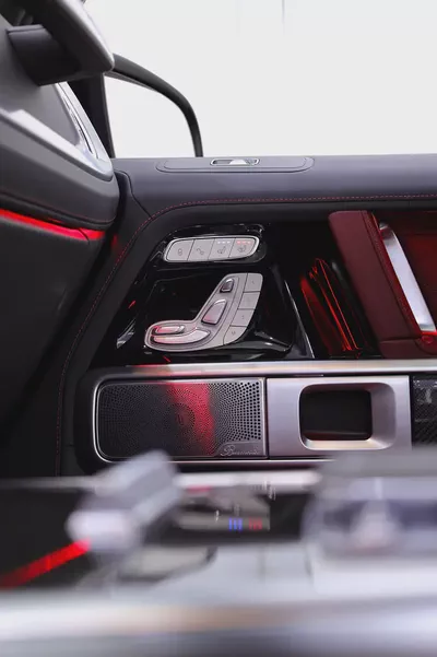 G63 MANUFAKTUR EDITION + DOUBLE NIGHT PACKAGE + CARBON INTERIOR+ 5 YEARS GARGASH WARRANTY + SERVICE-13