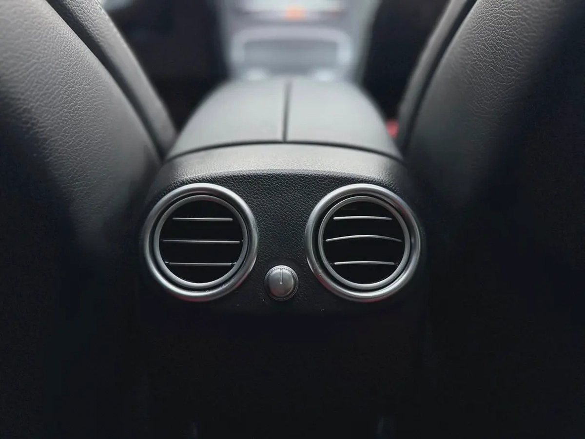 Mercedes-Benz GLC 300 4MATIC 2022 -/Other Specs-10-10