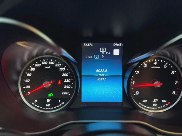 Mercedes-Benz GLC 300 4MATIC 2022 -/Other Specs
