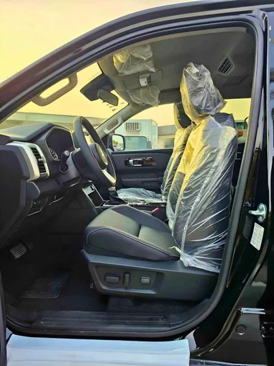 Mitsubishi L200 SPORTERO (NON GCC) 2.4L DIESEL V4 A/T | PUSH START | LEATHER WITH DRIVER PWR SEAT | REAR CAMERA (CODE # SPTR)-8