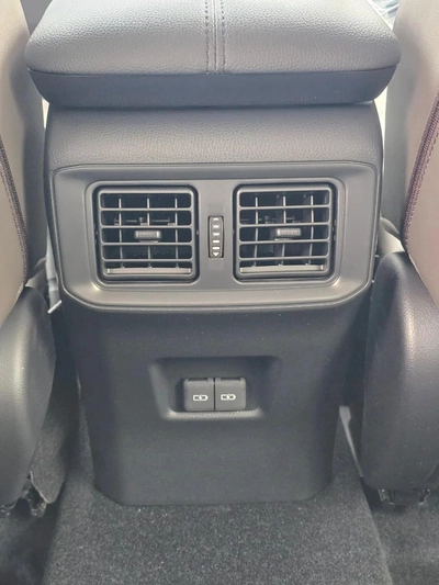 Toyota RAV4 2.5L Adventure-3