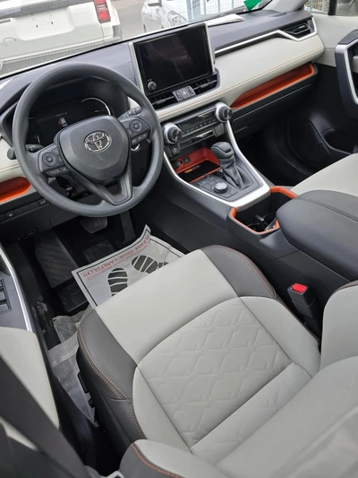 Toyota RAV4 2.5L Adventure-2