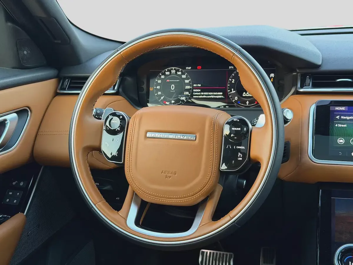 LUXURY R-DYNAMIC SE | RANGE ROVER VELAR P250 | PANORAMIC ROOF | 2.0L TURBO | 2019 GCC-13-13