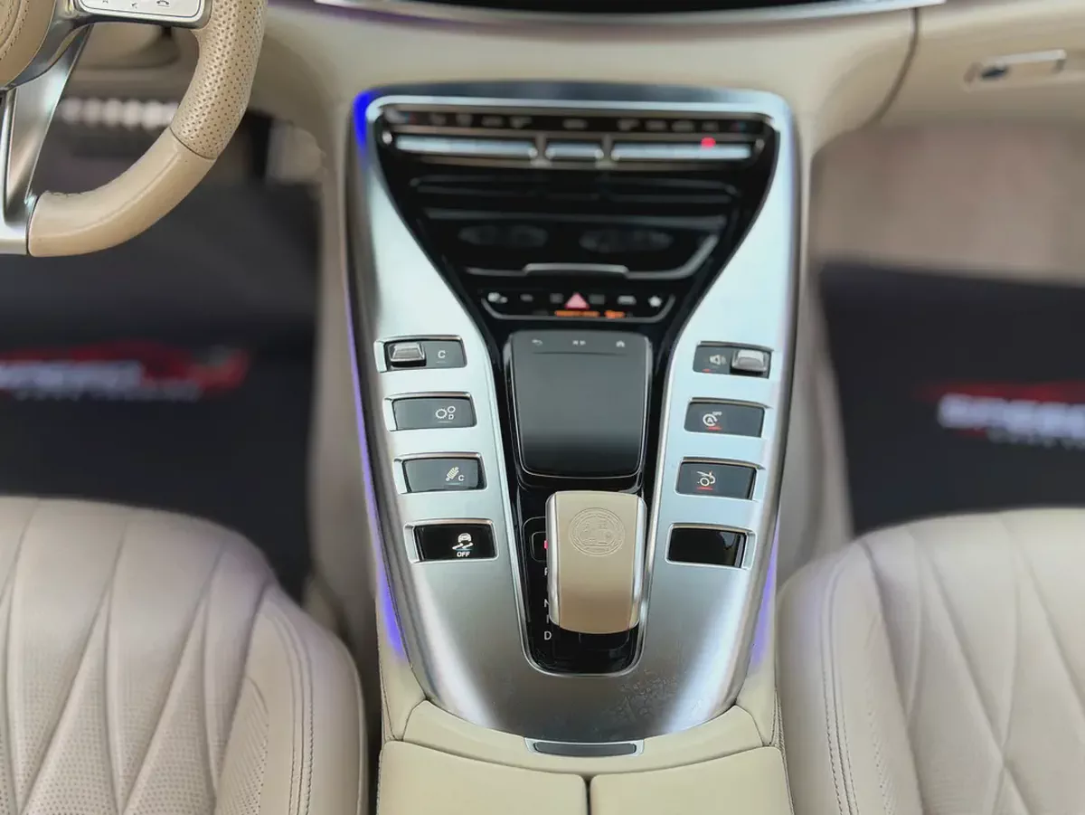 Mercedes-Benz AMG GT 43 4MATIC+ 2021 | GCC Specs | Low Mileage-13-13