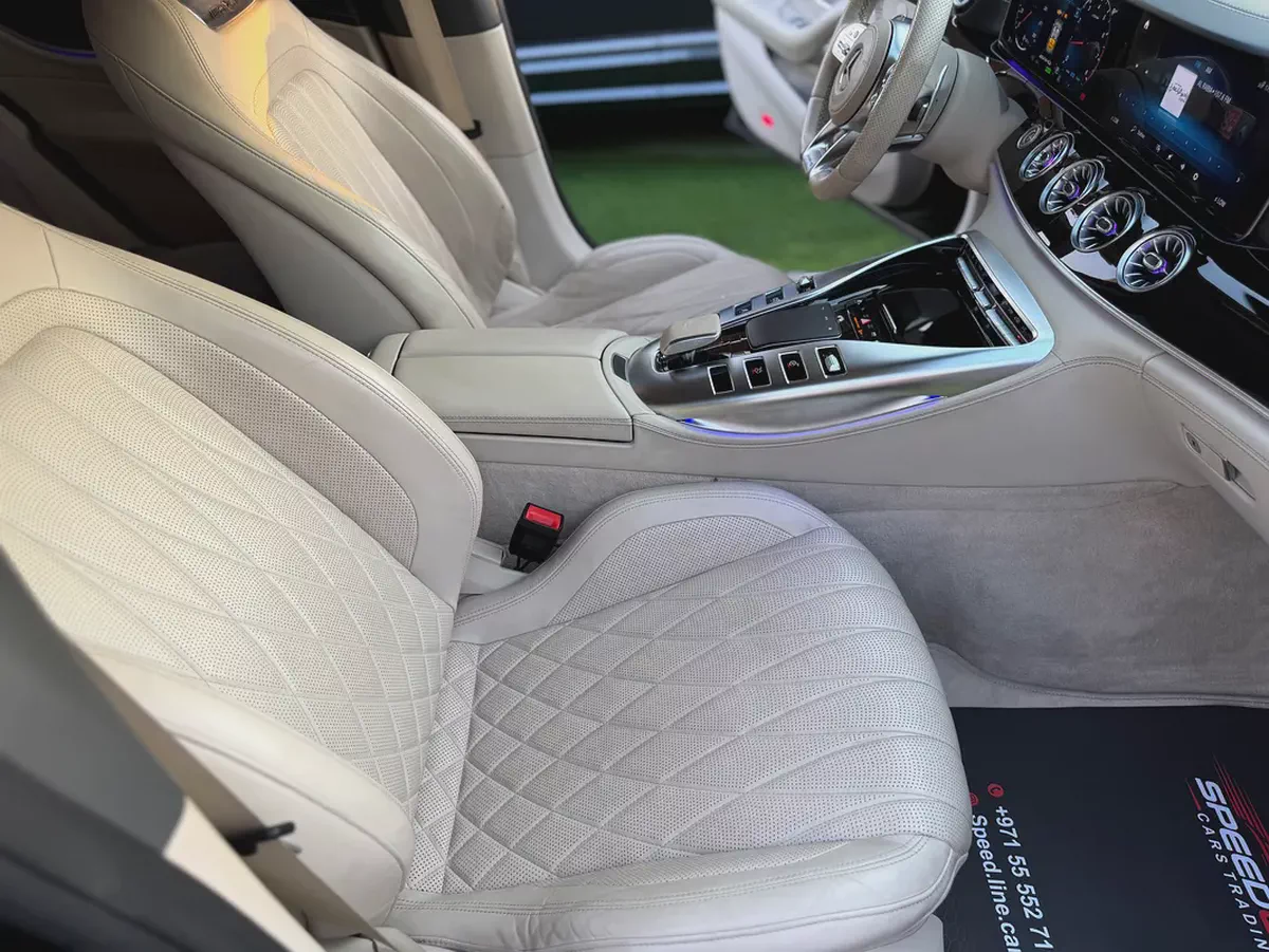 Mercedes-Benz AMG GT 43 4MATIC+ 2021 | GCC Specs | Low Mileage-15-15