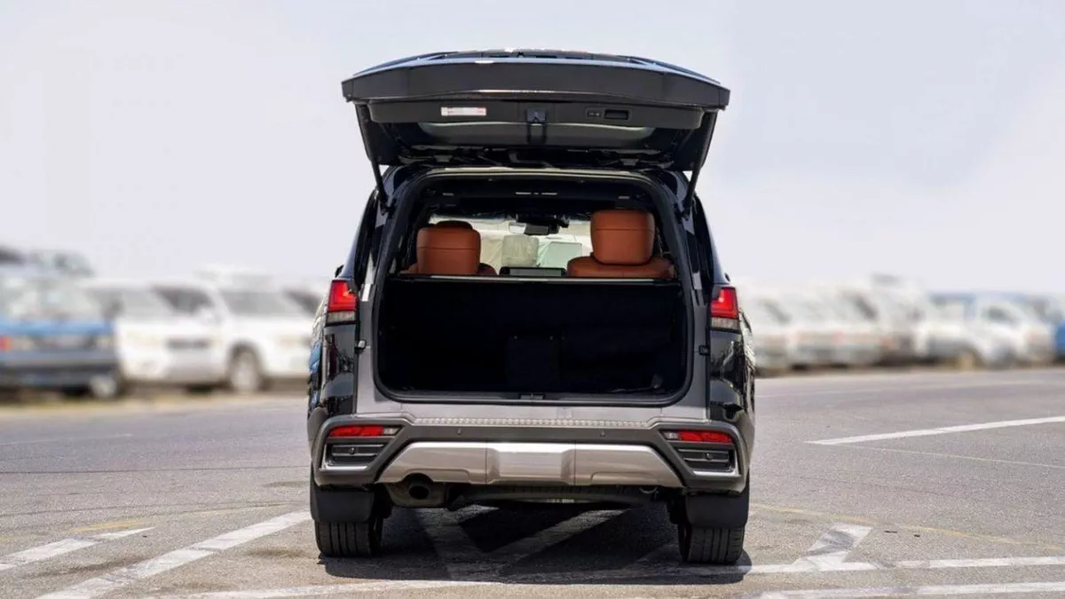 Lexus LX600 VIP 3.5P AT MY2023 – BLACK-6-0