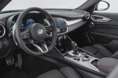4,527 AED / 60 months | 0% DP | 2025 Alfa Romeo Giulia Tributo Italiano / Agency Warranty-6
