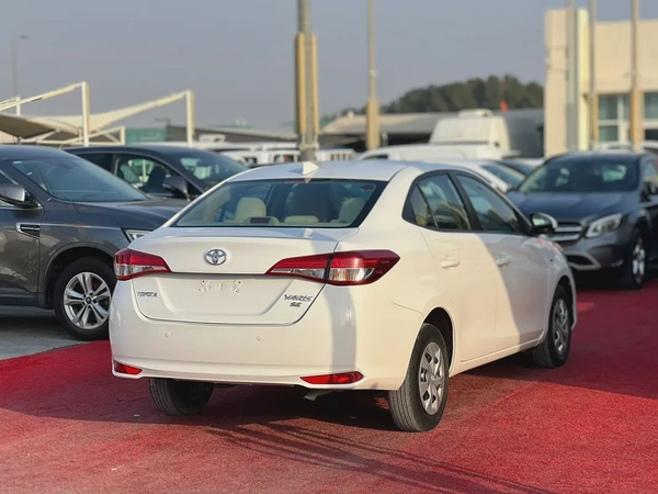 2018 | Toyota Yaris  | SE | GCC Ref#964