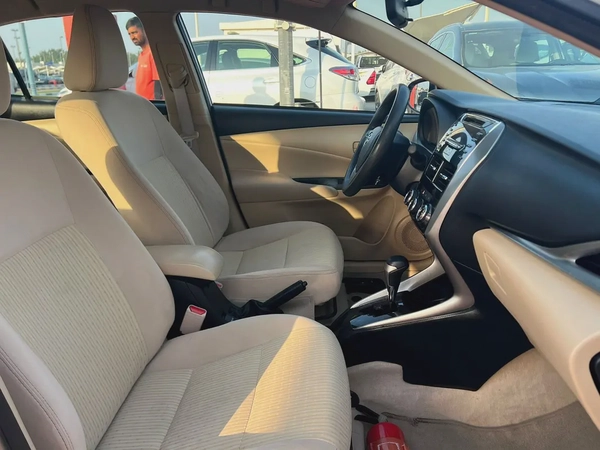 2018 | Toyota Yaris  | SE | GCC Ref#964