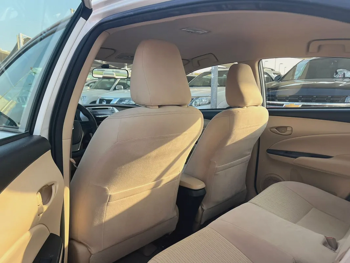 2018 | Toyota Yaris  | SE | GCC Ref#964-12-12