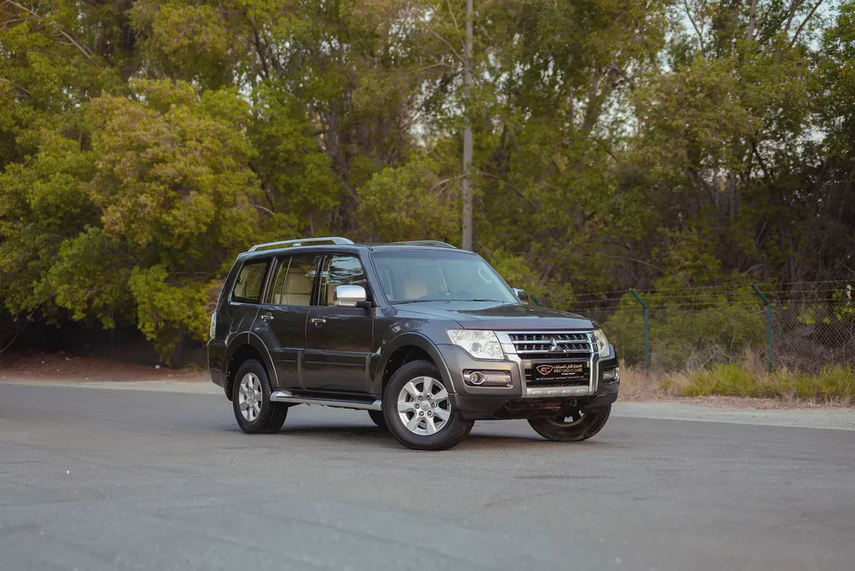 Pajero GLS | GCC Specs | REF#P11095-1-1