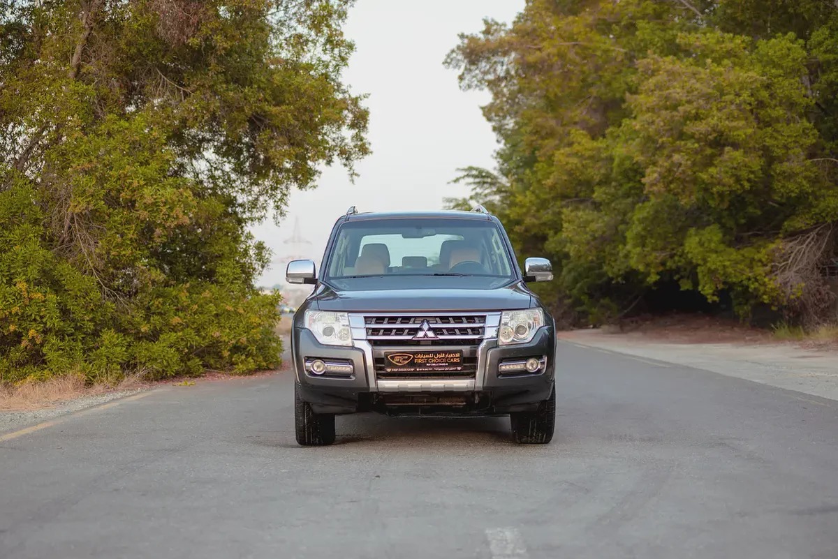Pajero GLS | GCC Specs | REF#P11095-5-5