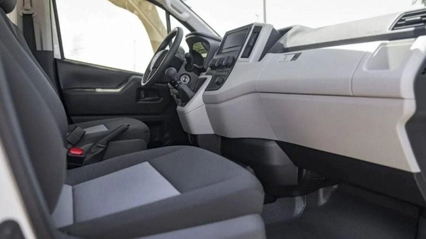 Toyota Hiace HIACE 3.5L MT PETROL HIROOF 2026