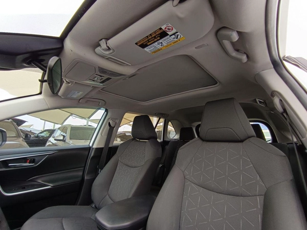 Toyota RAV4 XLE 4WD