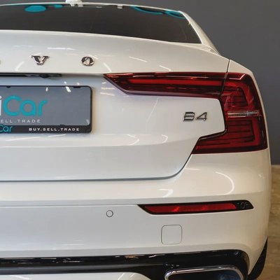 AED 1,819 pm • 0% Downpayment • S60 R-Design • Agency Warranty-6