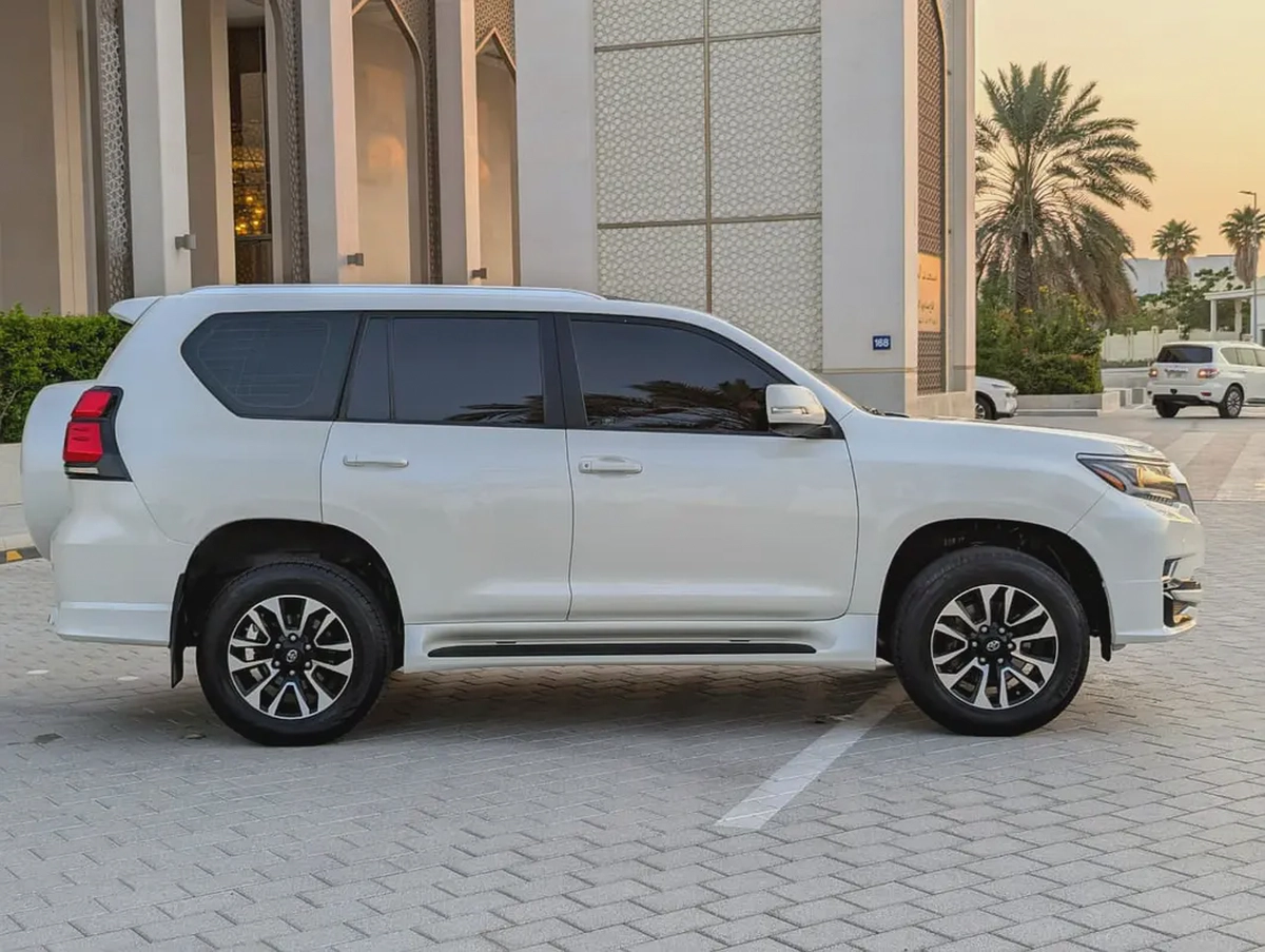 Toyota Prado GXR 2020 GCC Specs GXR Full Option V6 4.0L In Excellent Condition