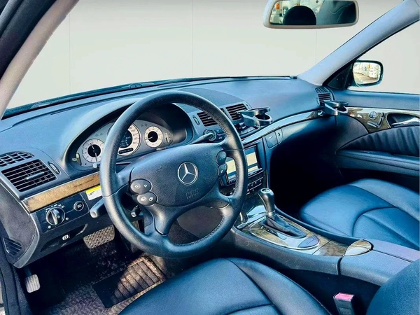 MERCEDES BENZ E350 - 2007 - CLEAN CAR FRESH JAPAN IMPORT