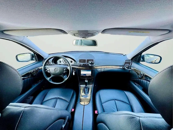 MERCEDES BENZ E350 - 2007 - CLEAN CAR FRESH JAPAN IMPORT