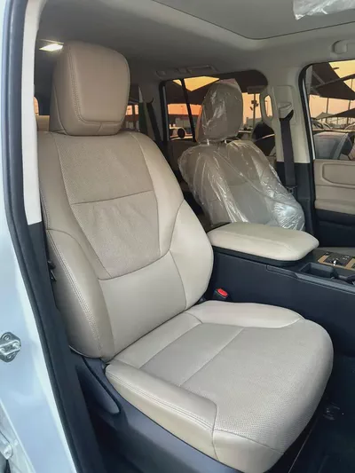 2025 Toyota Prado GXL GCC Specs-8