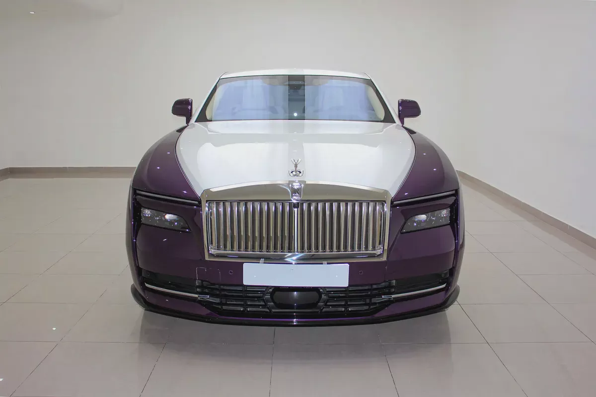 2024 Rolls-Royce Spectre Silver Badge | GCC Specs | Electric-1-1