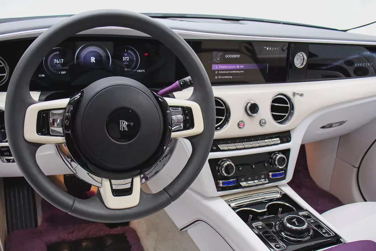 2024 Rolls-Royce Spectre Silver Badge | GCC Specs | Electric-4-4